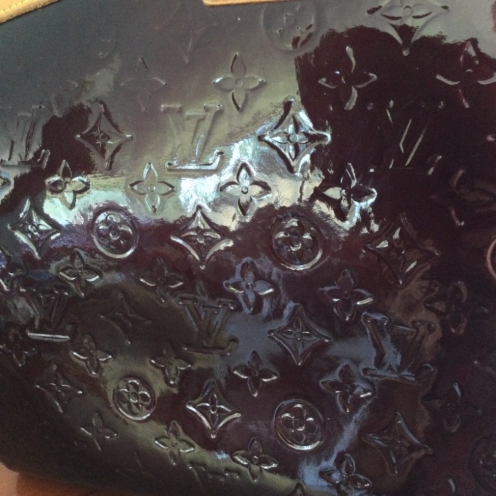 Louis Vuitton Brea MM Vernis 2 Way Handbag - Picture 4 of 16